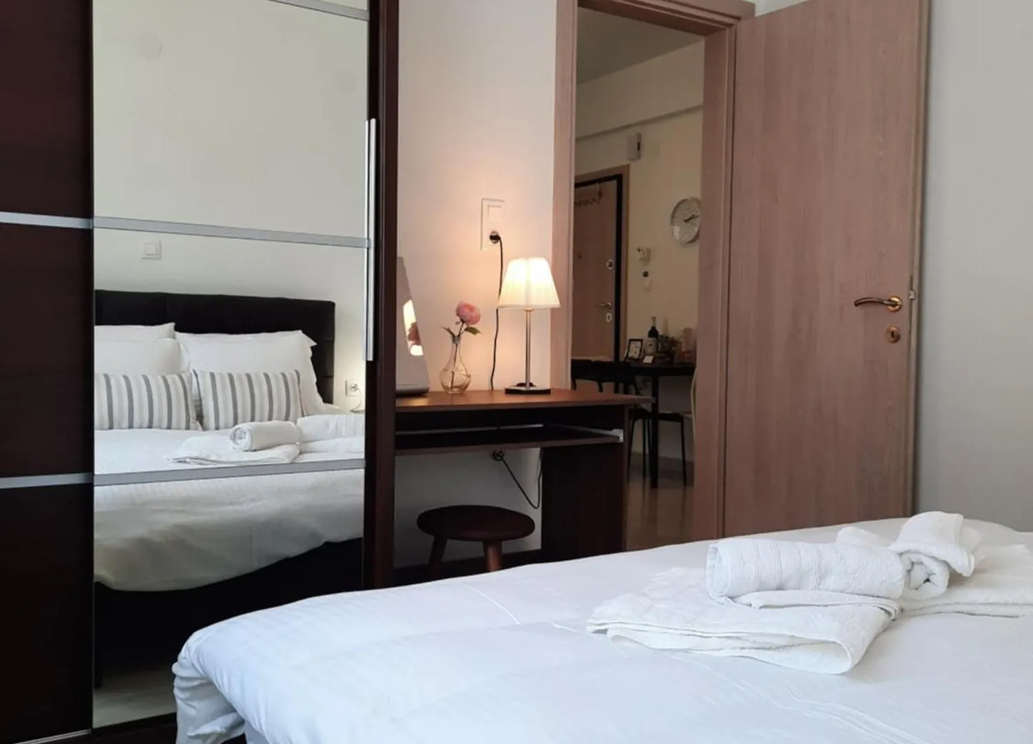 By The Sea Apartment Peraia