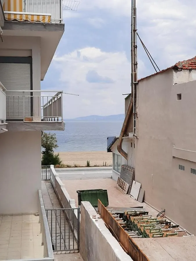 By The Sea Apartment Peraia