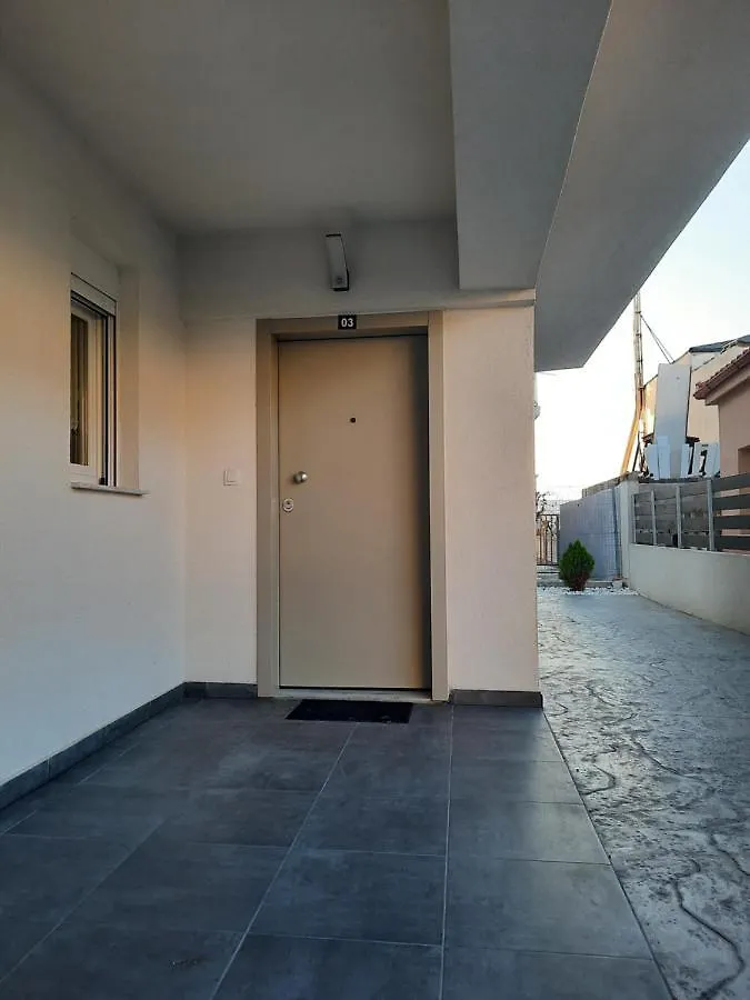 By The Sea Apartment Peraia